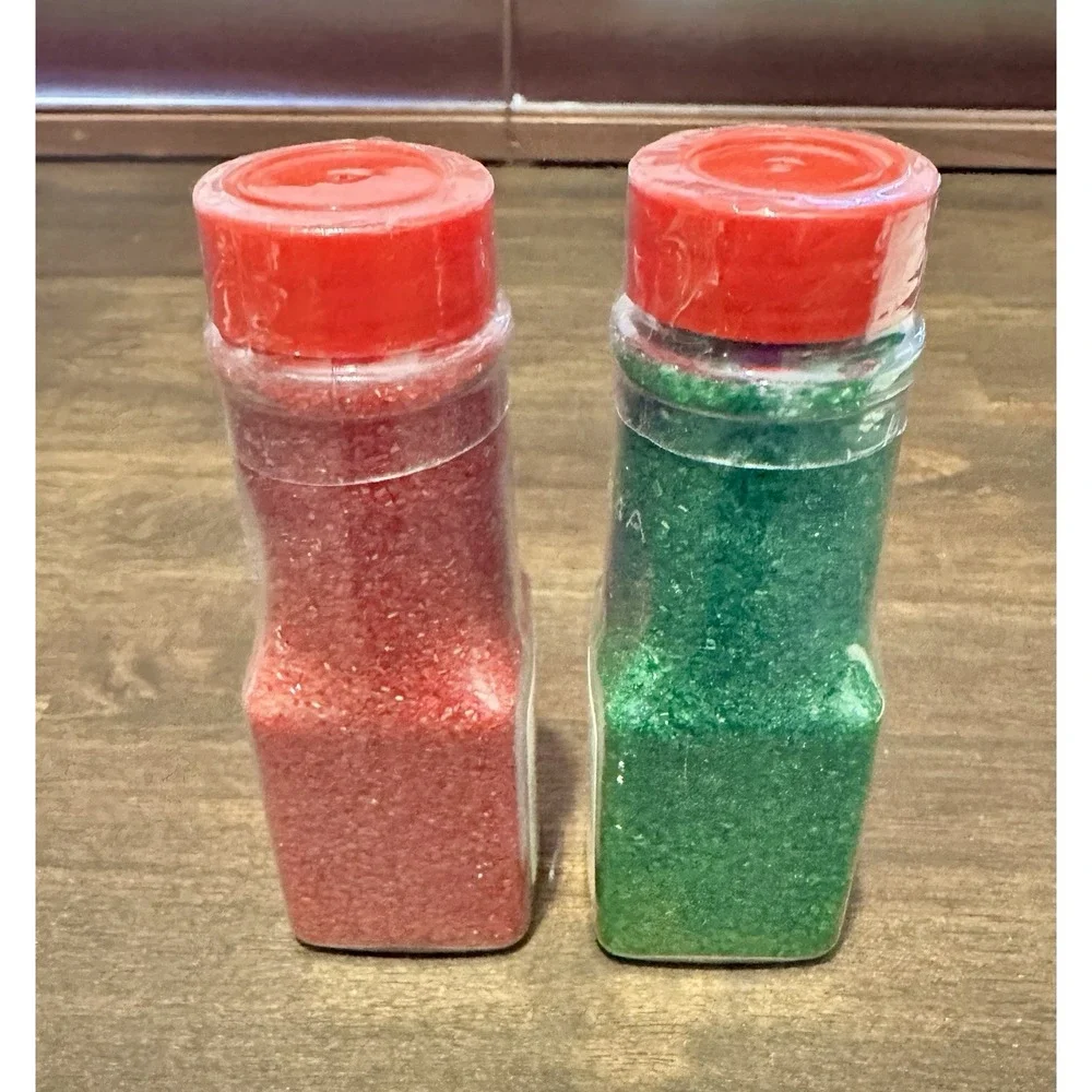 Betty Crocker Sugar Sprinkles Red and Green Size of ea.bt 2.25 oz 63.8g USA NEW